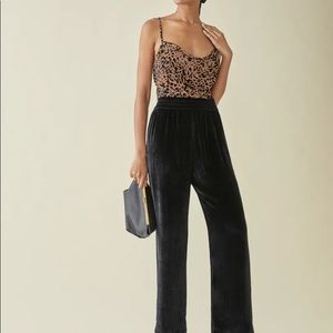 Reformation Vanya Pants NWT Size 2 Black Velvet